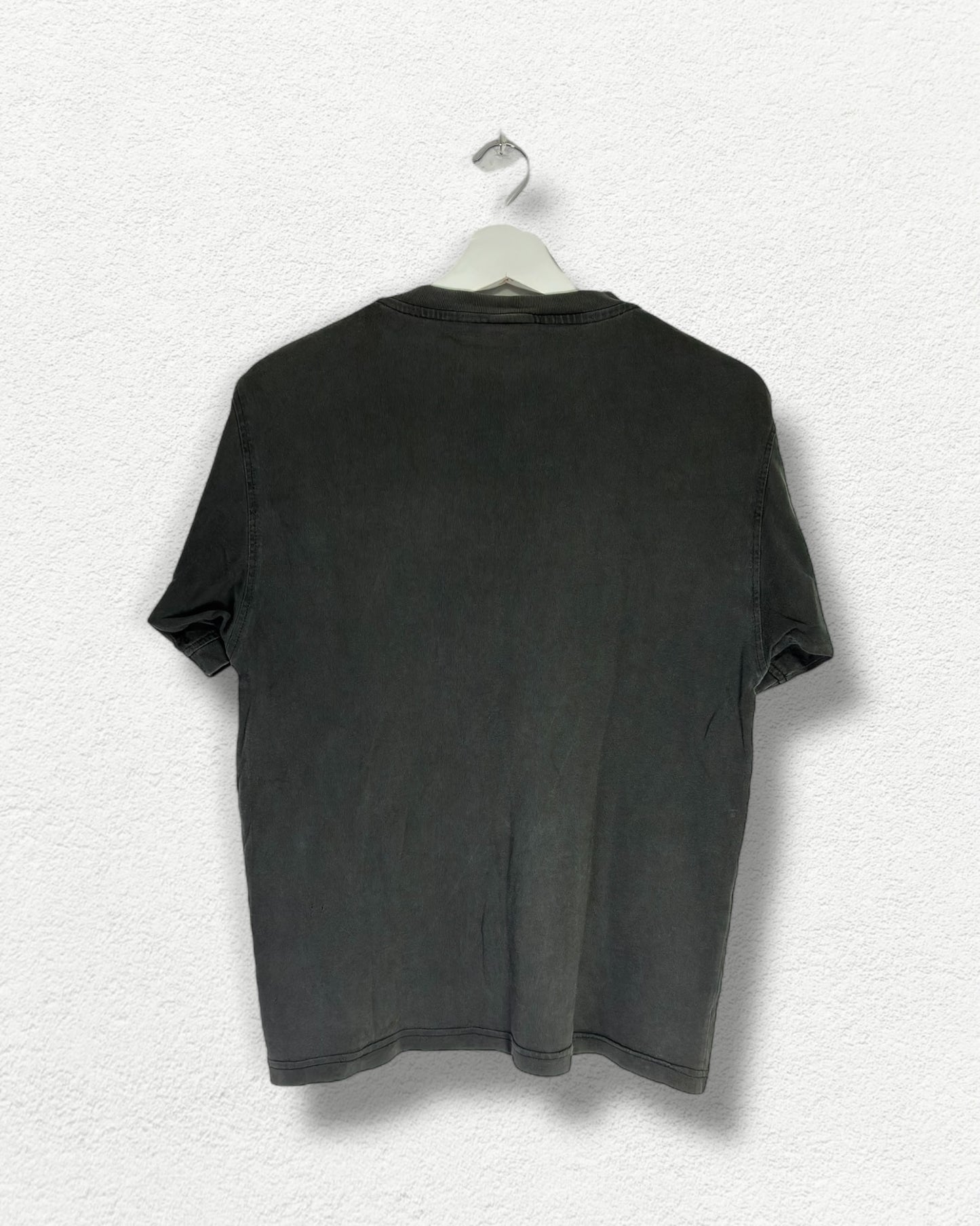 Nike V-Neck Tee - L