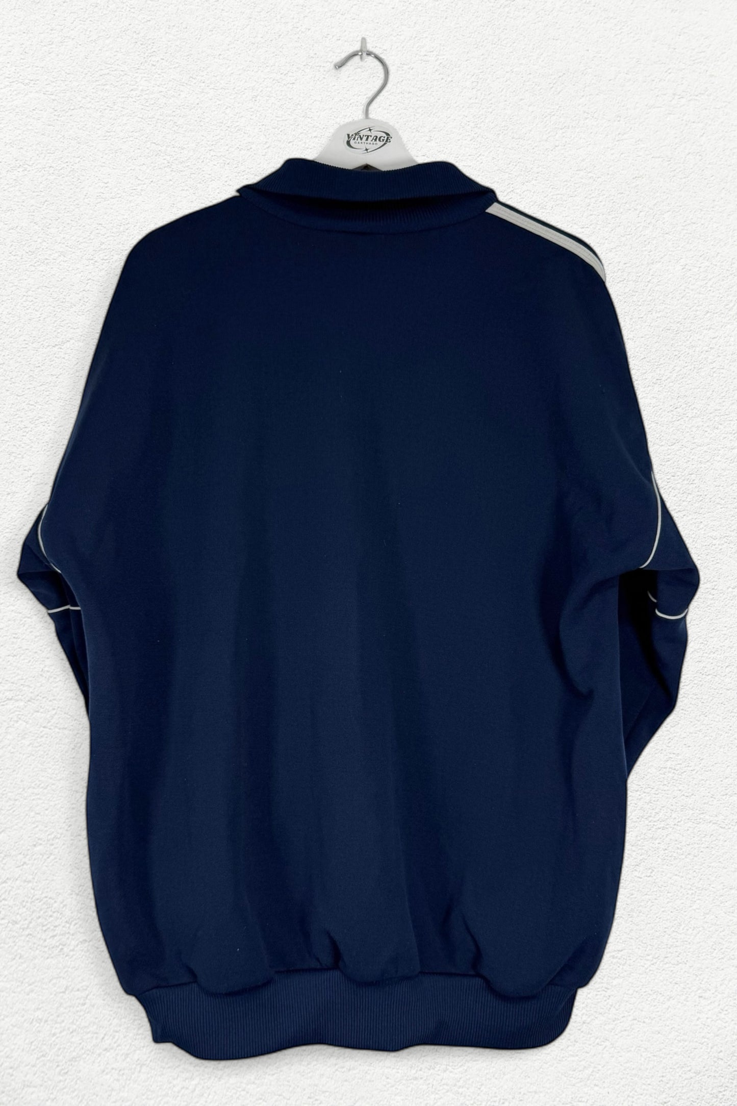 Retro Adidas Track Jacket – Timeless Sportswear Vibes - M