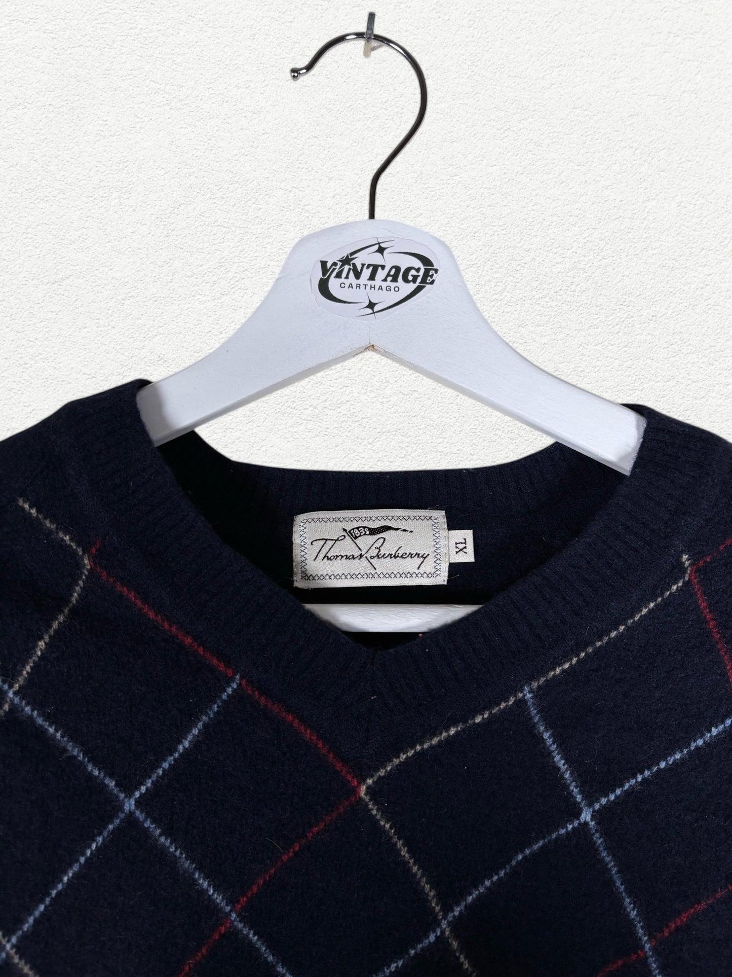Thomas Burberry V-Neck Sw-
eater - XL
