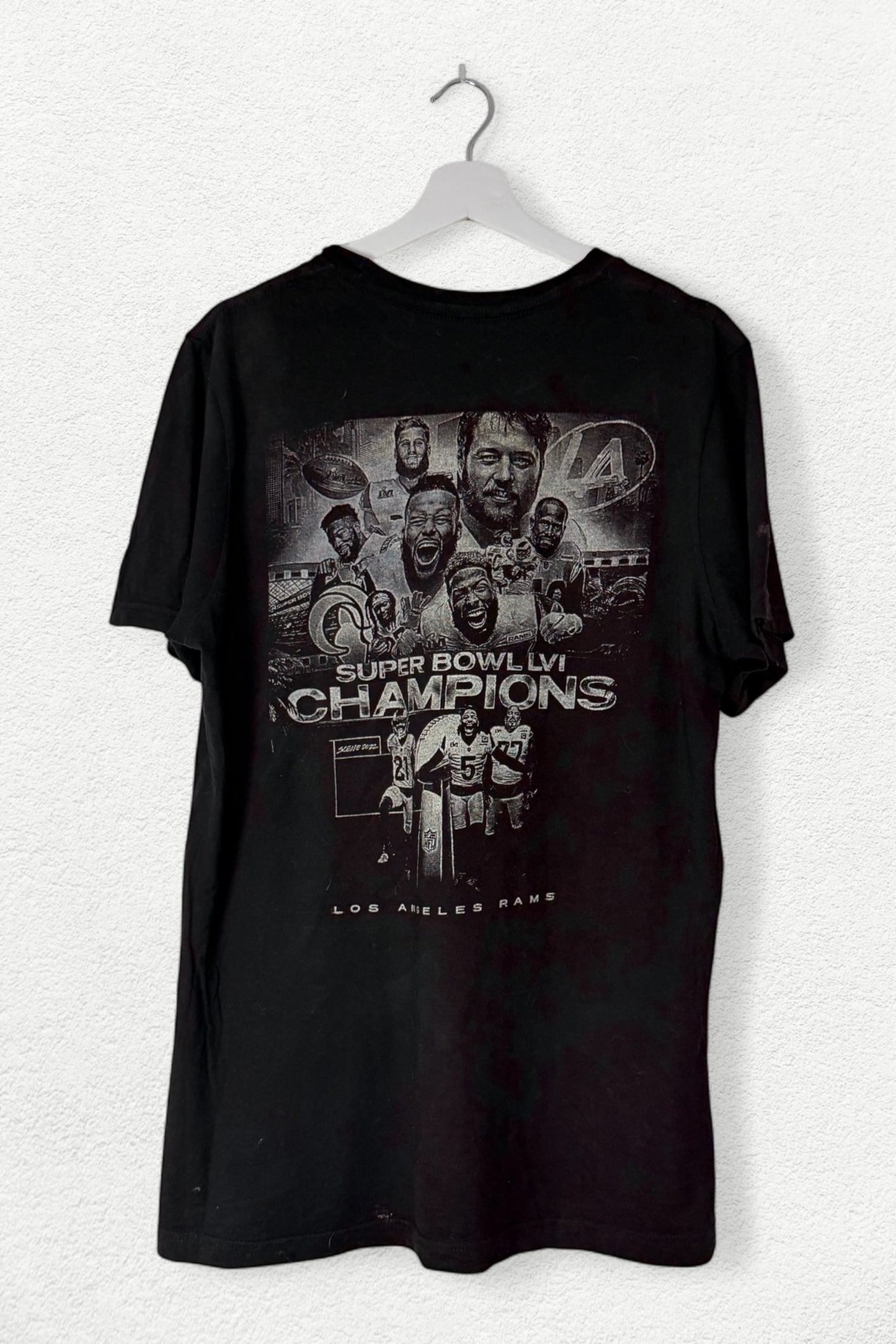 Los Angeles Rams Super Bowl LVI Champions Tee – NFL Graphic Shirt - L