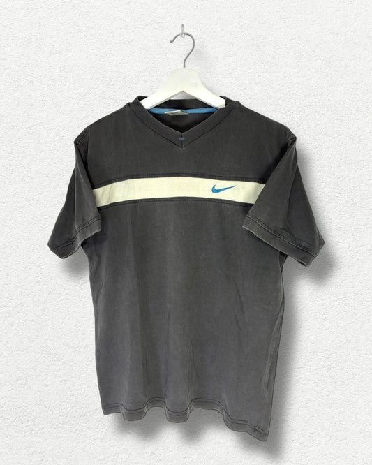 Nike V-Neck Tee - L